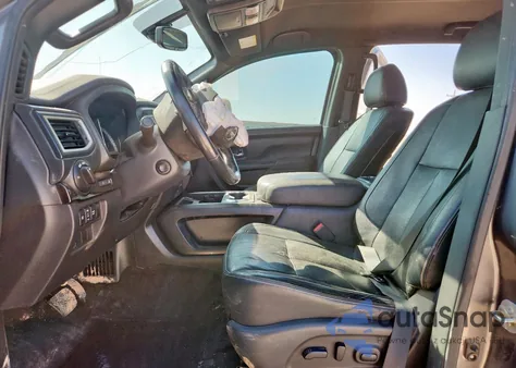 2019 Nissan Titan Platinum Reserve z USA, uszkodzony, nr VIN 1N6AA1E67KN529291